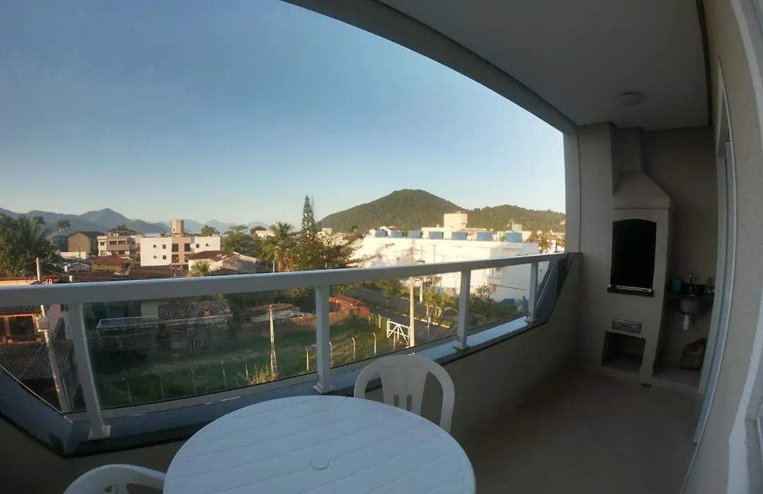 Beach House Itaguá Apartamento 1 - Em Ubatuba a 300m da orla mais charmosa, com excelente localização-1